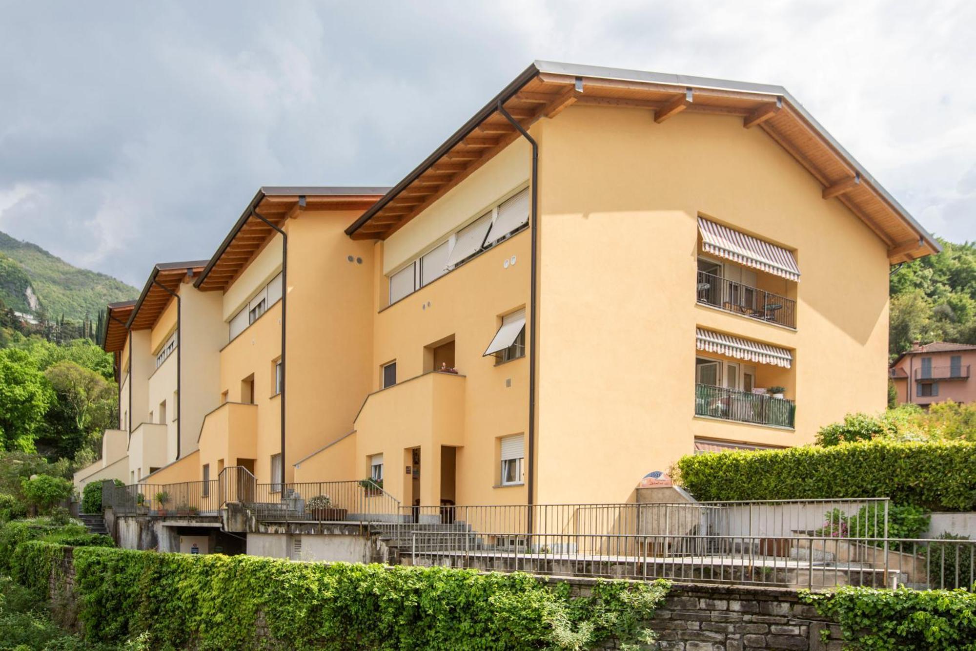tosca house 2 Varenna Exterior foto